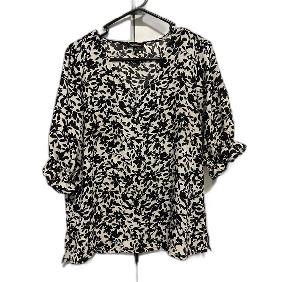 WELL WORN Women's Blouse Black and White Size M Loose Fitting Gathered Sleeves - Picture 1 of 7